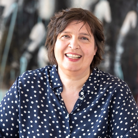 Portraitfoto von Sandra Sattler